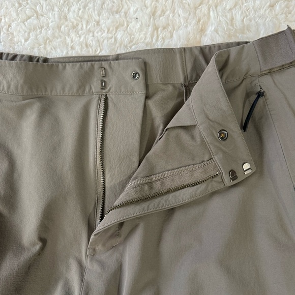 Lululemon Esker Slim Nylon Trouser Hiking *lululemon lab* Nomad Size 12 W5CE7S - Picture 12 of 14